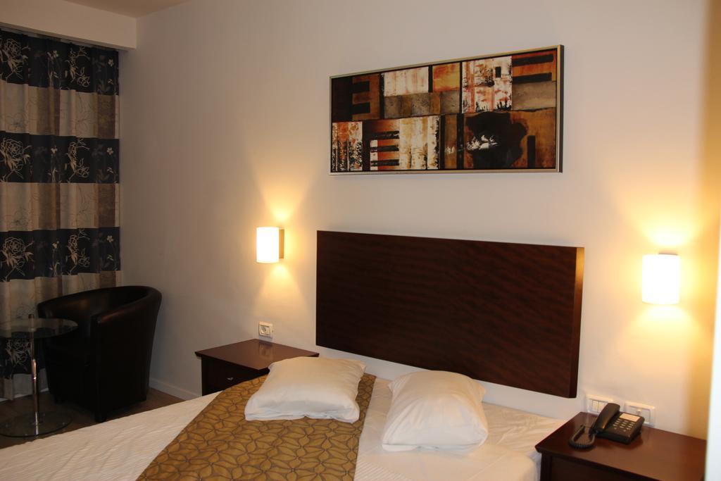Restal Hotel 3*